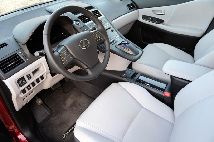  Lexus HS250h 2009 года  (фото 165 из 273)